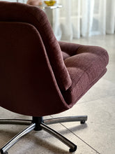 Load image into Gallery viewer, Pair of Retro Lounge Chairs
