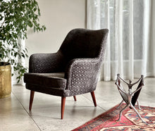 Load image into Gallery viewer, Elegant Curved Armchair
