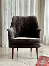 Load image into Gallery viewer, Elegant Curved Armchair
