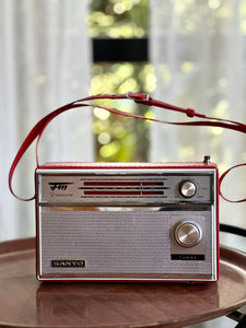 Vintage Sanyo Radio