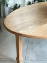 Load image into Gallery viewer, Vintage Oval Oak Dining Table
