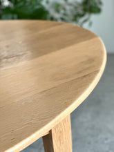 Load image into Gallery viewer, Vintage Oval Oak Dining Table
