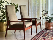 Load image into Gallery viewer, Pair of Parker Knoll Armchairs
