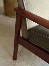Load image into Gallery viewer, Pair of Parker Knoll Armchairs

