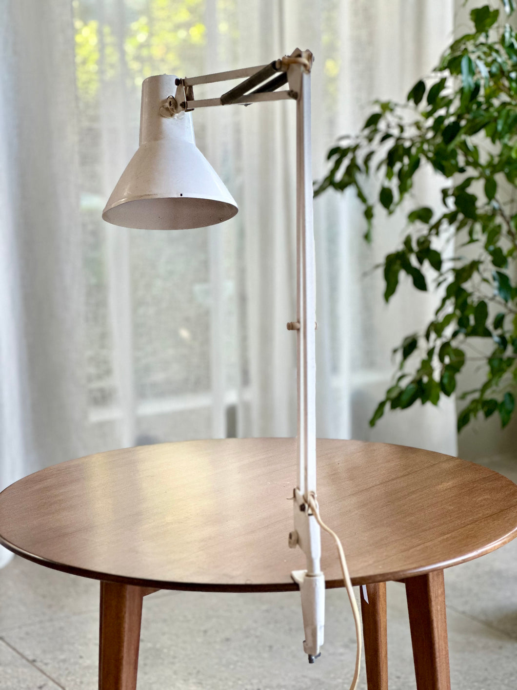 Retro Clip-On Desk Lamp