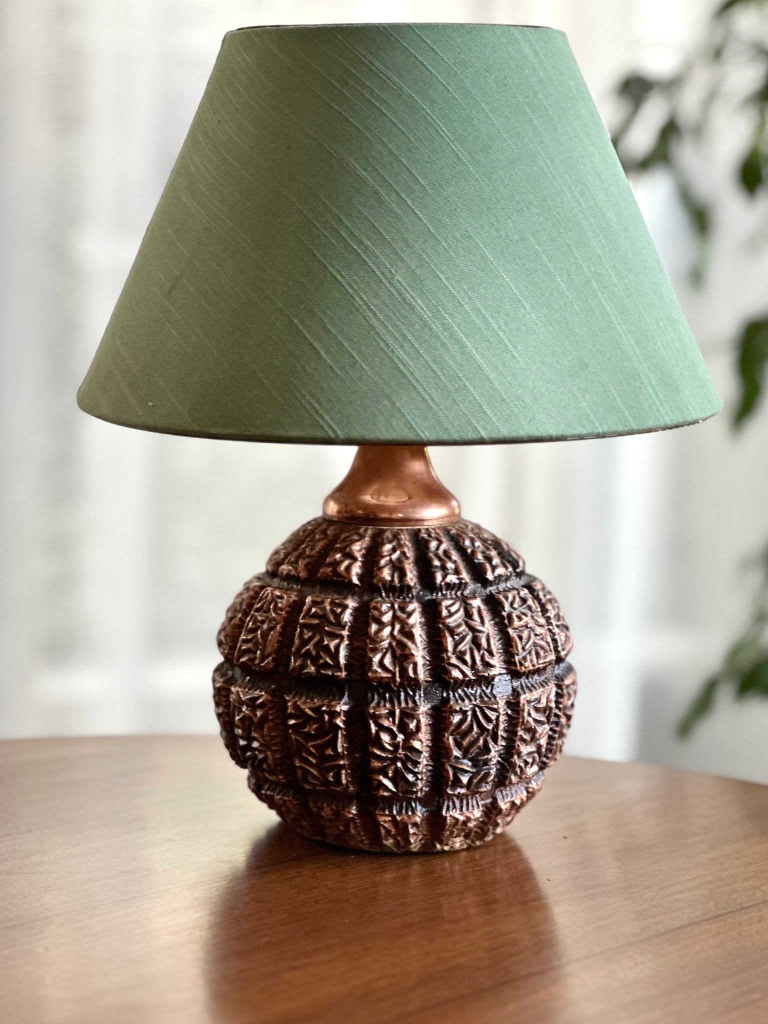Retro Style Table/Bedside Lamp RETREND — free download