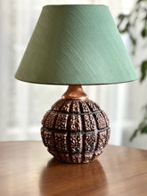 Load image into Gallery viewer, Retro Style Table/Bedside Lamp
