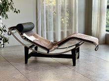 Load image into Gallery viewer, LC4 | Le Corbusier Chaise Longue in Bovine Leather |
After the 1928 original by Le Corbusier, Pierre Jeanneret &amp; Charlotte Perriand
