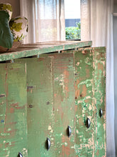 Load image into Gallery viewer, Vintage Solid Wood Locker (6 Division)

