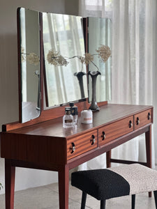 Dresser & Stool (Swivel & Tilt Mirrors)