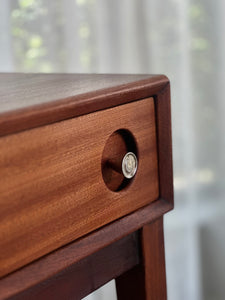 Dresser & Stool (Swivel & Tilt Mirrors)