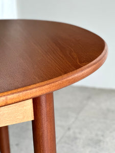 Mid-Century Meredew Extendable Dining Table