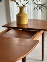 Load image into Gallery viewer, Mid-Century Meredew Extendable Dining Table
