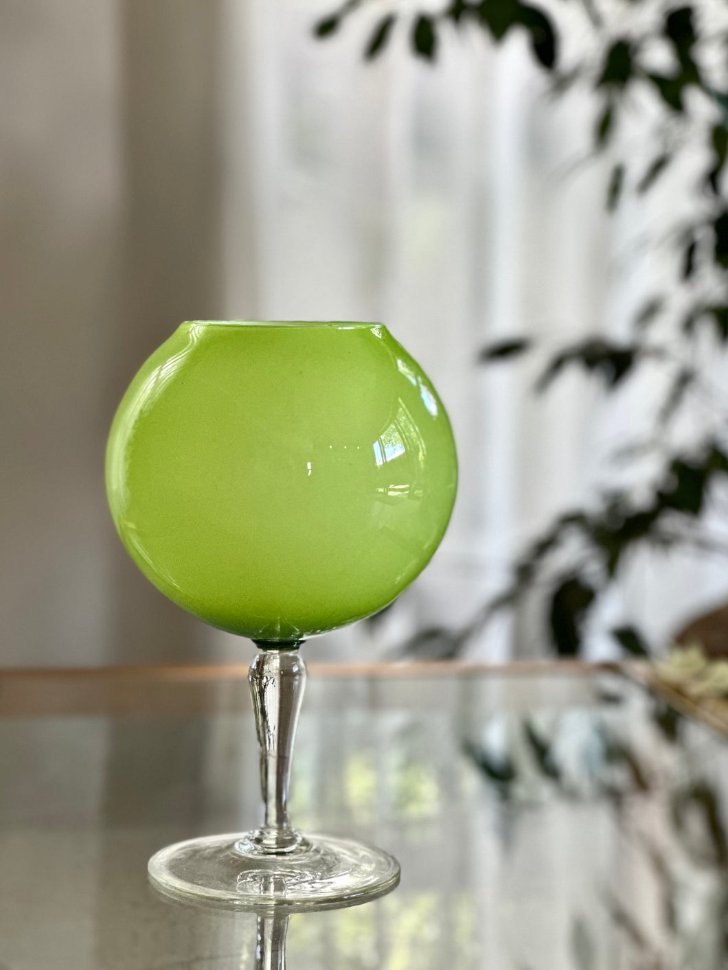 Balloon Shaped Art Glass Vase