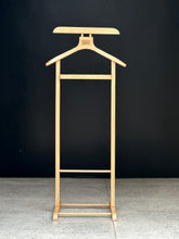 Load image into Gallery viewer, Elegant Dumb Valet - WaldWood
