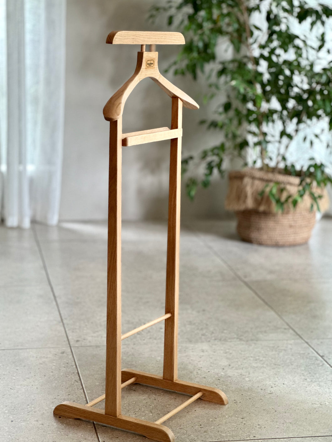 Elegant Dumb Valet - WaldWood