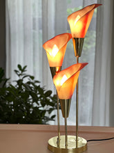 Load image into Gallery viewer, Calla-Style Lilly Table Lamp - Three Stem

