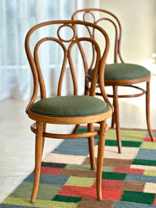 Pair Of Vintage Bentwood Chairs - Thonet Style