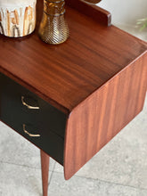 Load image into Gallery viewer, Aristocraft Mahogany Dresser With Mirror
