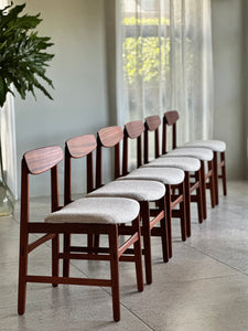 John Tabraham Dining Set