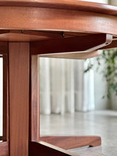 Load image into Gallery viewer, DS Vorster Round Extendable Table &amp; Six Matching Chairs
