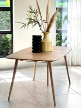 Load image into Gallery viewer, Grand Windsor, Ercol Model 444, Extendable Dining Table
