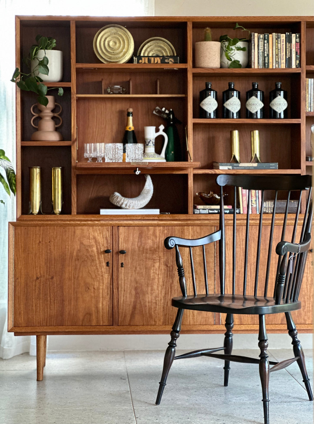 Versatile Mid-Century Cabinet / Wall Unit / Drinks Cabinet