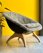 Load image into Gallery viewer, Pair "Lurashell-Style Pod" Chairs | Frystark "Antoinette"

