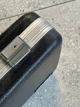 Load image into Gallery viewer, Retro Silver Series “Briefcase” Record Player and Radio
