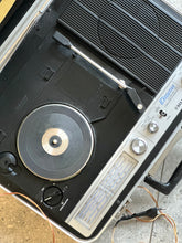 Load image into Gallery viewer, Retro Silver Series “Briefcase” Record Player and Radio
