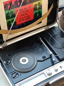 Retro Silver Series “Briefcase” Record Player and Radio