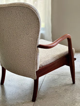 Load image into Gallery viewer, Mid-Century Semi-Wingback
