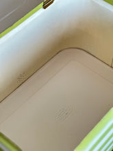 Load image into Gallery viewer, Retro Metal Bread Bin
