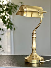 Load image into Gallery viewer, Vintage Lawyers Brass Lamp
