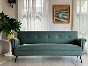 Vintage Style Classic Couch
