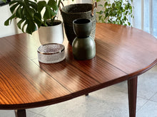 Load image into Gallery viewer, Vintage Kenbow Extendable Dining Table
