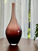 Load image into Gallery viewer, Teardrop Art Glass Vase
