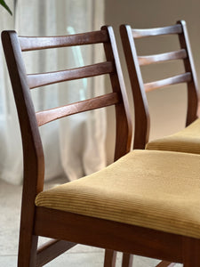 Set of 4 Ladderback Dining Chairs