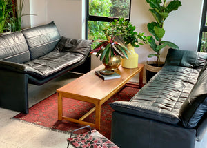 Post Modern Leather Couch / De Sede Style