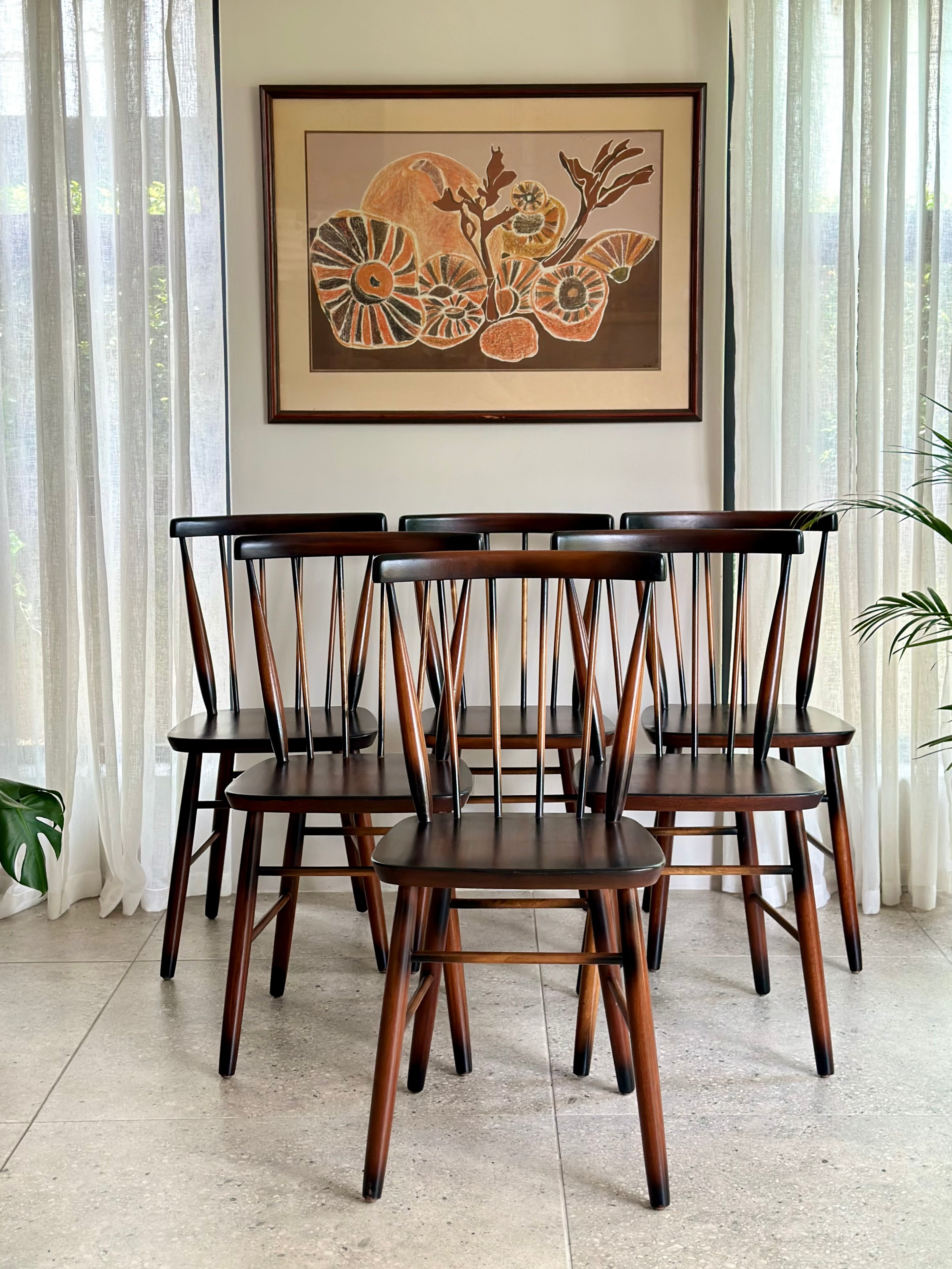 Set of 6 Vintage Spindle-Back Dining Chairs – RE-TREND