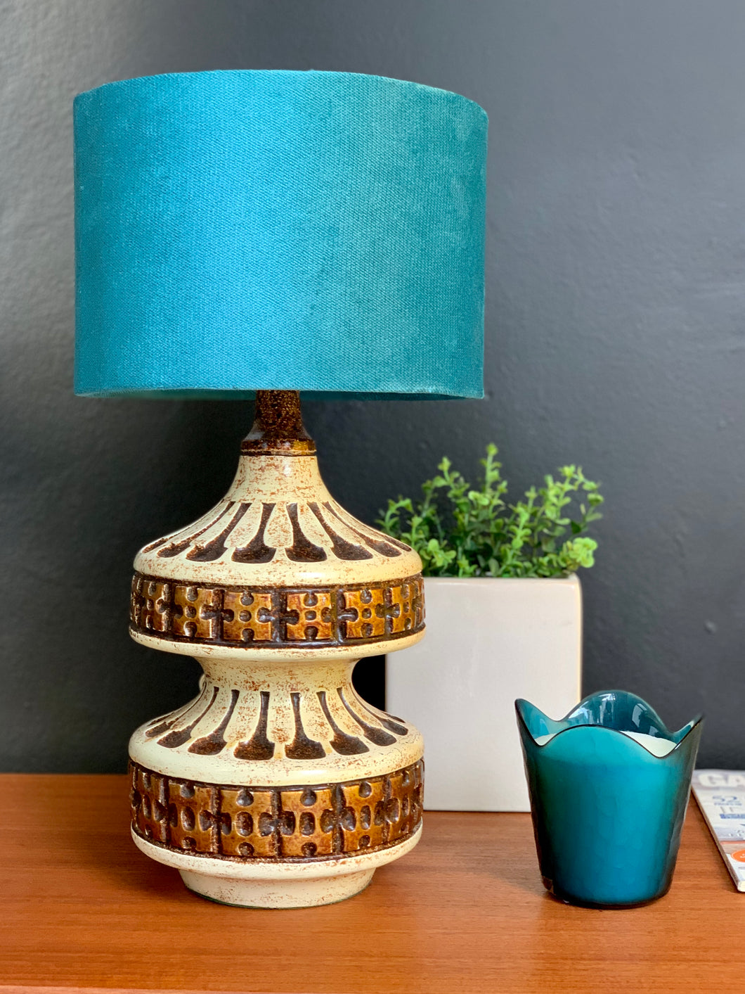 Retro Table Lamp