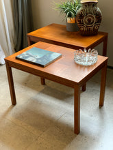 Load image into Gallery viewer, Mid-Century Coffee Table by &#39;Heggen&#39;
