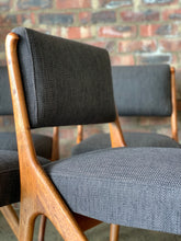 Load image into Gallery viewer, Set of 6 retro dining chairs
