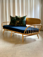 Load image into Gallery viewer, Mid-Century Lubis Daybed/Couch
