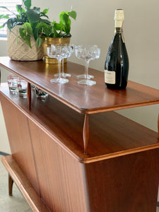 Mid-Century Bar/Entertainment Counter