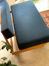 Load image into Gallery viewer, Mid-Century Oak Daybed / Couch
