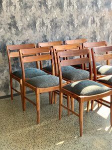 Set of 8 Solid Kiaat dinning chairs