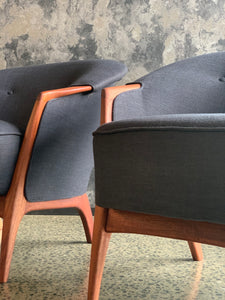 Pair of Mid-Century armchairs