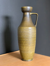Load image into Gallery viewer, Retro German Vase
