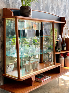 Retro display / drinks cabinet